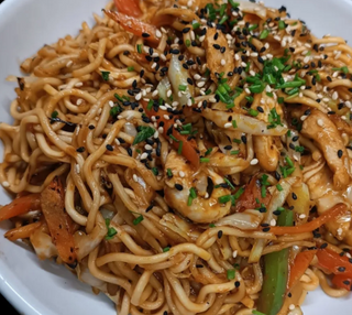 Yakisoba De Pollo