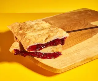 CZEBUREK Z WIŚNIAMI 30cm