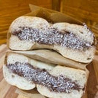Bagel con Nutella e cocco