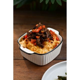 Oxtail Mac n Cheese