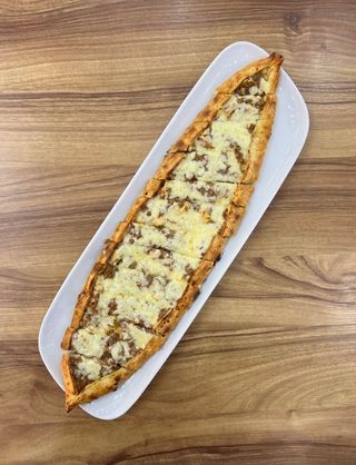 Pide with mince and cheese