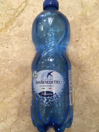Acqua frizzante 50 cl