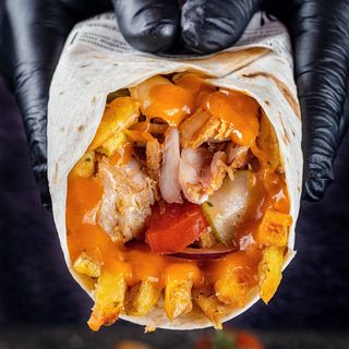 Cheddar-shaorma lipie mare cu ciolan afumat de porc