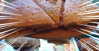 Pizza rustica cotto, pomodoro e mozzarella