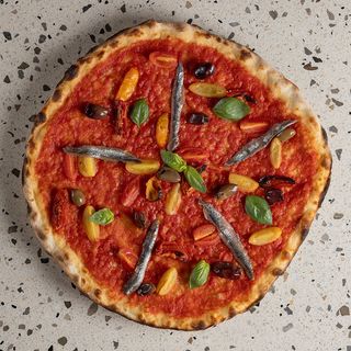 Quattro pomodori e alici