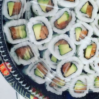 Maki Aguacate Salmon (8 Uds.)
