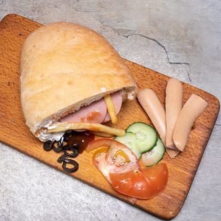 Тостер със салам или кренвирш голям 1бр