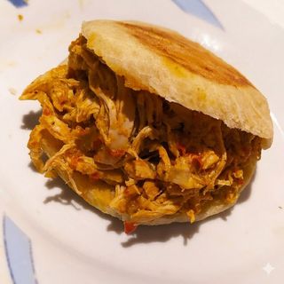 Arepa De Pollo