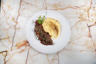 Яловичина по-бургундськи (400г)