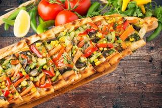 Vegetarijanski pide 350 gr