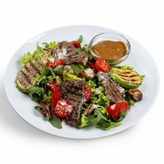 Сслат Гриль з телятиною (240г)