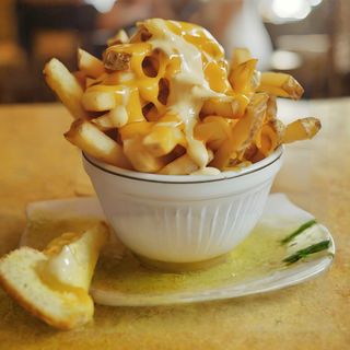 Cheezy fries