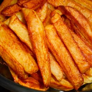 70.Домашни пържени картофки (250г)