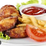 Plato Alitas de Pollo con patata y bebida lata gratis