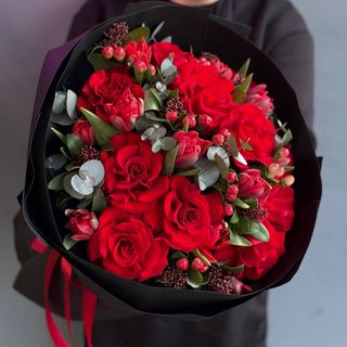 Букет троянд "Пристрасть"