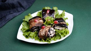 ბადრიჯანი ნიგვზით 1 პორცია