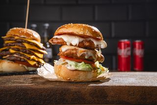 ხრაშუნა ქათმის ბურგერი 2X