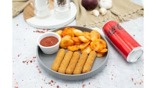 Mozzarella cheese,Coca Cola zero