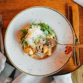 Njoke sa pršutom i blitvom 400gr