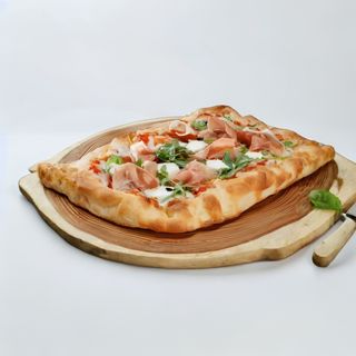 Pan Con Jamón Serrano, Rúcula Y Parmesano