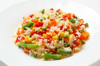 Рис відварний з овочами (170г)