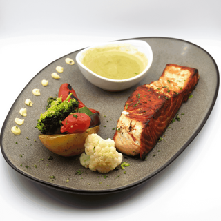 Filete De Salmón Con Salsa De Estragón