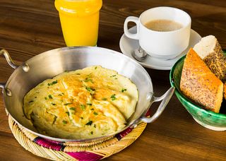 Ftour Beldi Omelette Fromage & Charcuterie