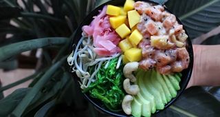 Tropical poké