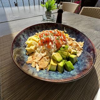 Madeira Ahi Bowl