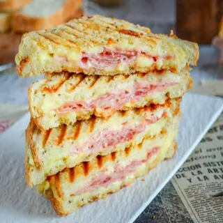 Sándwich mixto