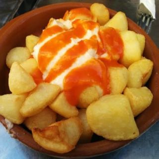 Ración De Patatas Bravas 