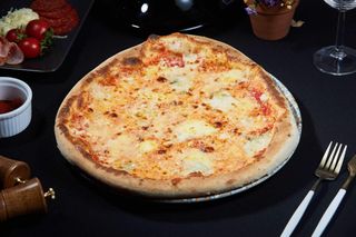 Pizza Quatro Formaggi Ø 40cm