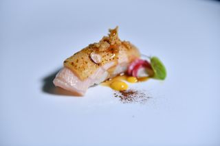 208. Nigi sake roll flambé 2 pezzi