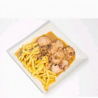 Salomillo al ajillo 1/2 racion