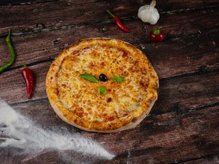 Pizza Margherita + Coca-Cola