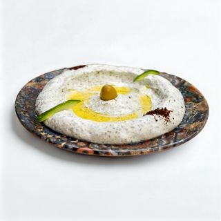 10. Crema de yogurt con ajo