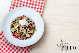 Salata cu piept de pui