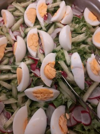 Великденска салата (150г)