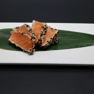 123. Salmone tataki