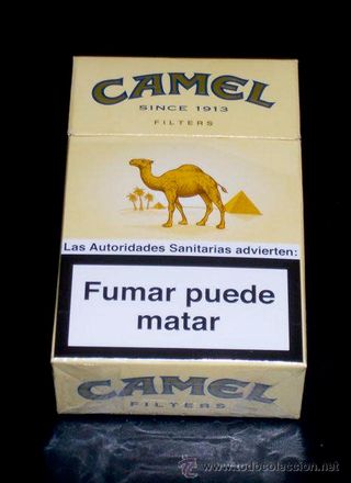 Paquete tabaco camel