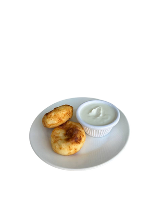 Сырники со сметаной