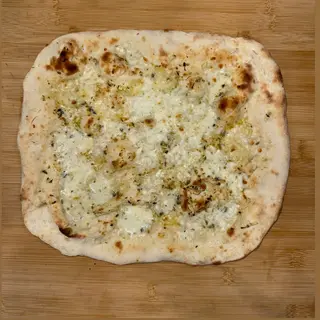Pizza De Ajo 