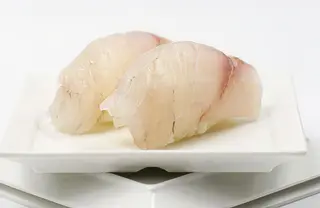 47. Nigiri branzino