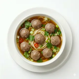 Sopa de fideo china con bolita de ternera