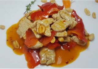 140 Maiale in salsa piccante