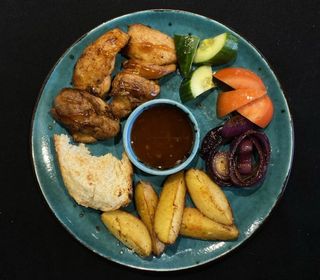 Філе курячого стегна з овочами