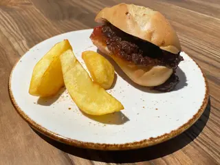 Tapa Morcilla Caldera y Confitura Tomate