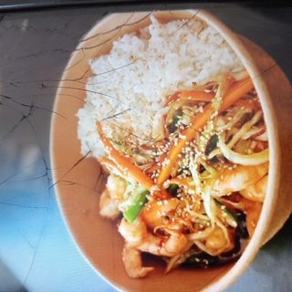 Wok De Verduras Y Langostinos