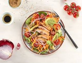 Salade Au Poulet Fumé