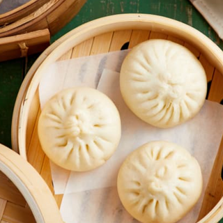 Bao al vapore con ripieno di suino e cipollotti 3 pezzi